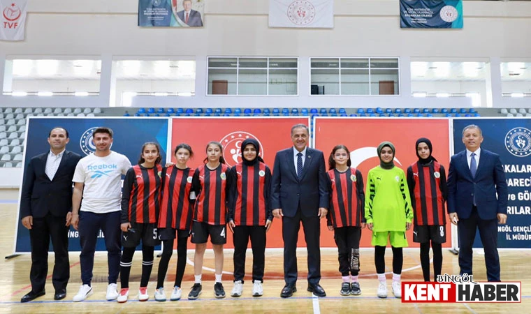 Bingöl'de Futsal Grup Yarışmaları Ödül Töreni Yapıldı