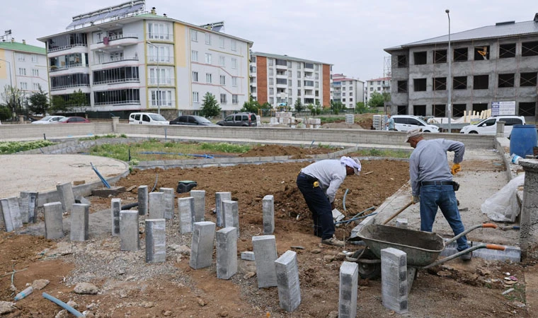 Bingöl Belediyesi Yeni Parkların Yapımına Başladı