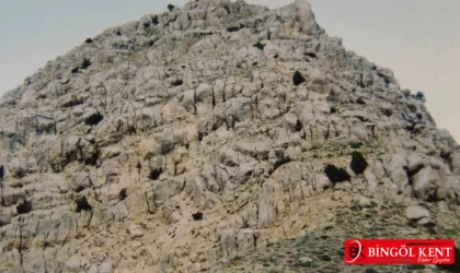 Bingöl Kiğı Kalesi Ortaçağ'dan kalma tarihi kale