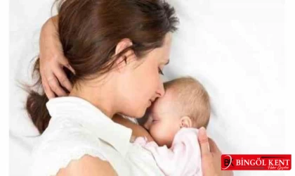 Bebeğin ilk doğal aşısı anne sütü...