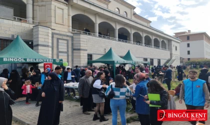 Bingöl'de Filistin için Hayır Çarşısı Açıldı