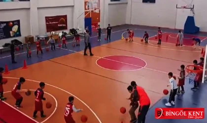 Bingöl'de 'Geleceğin Basketbolcuları' Yetiştiriliyor!