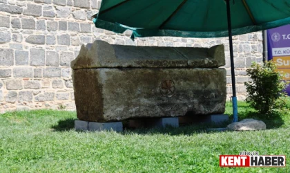 Diyarbakır'ın 12 bin yıllık tarihinde ilk kez lahit mezar bulundu