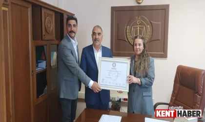 Karlıova Belediye Başkanı Seçilen Veysi Bingöl, Mazbatasını Aldı